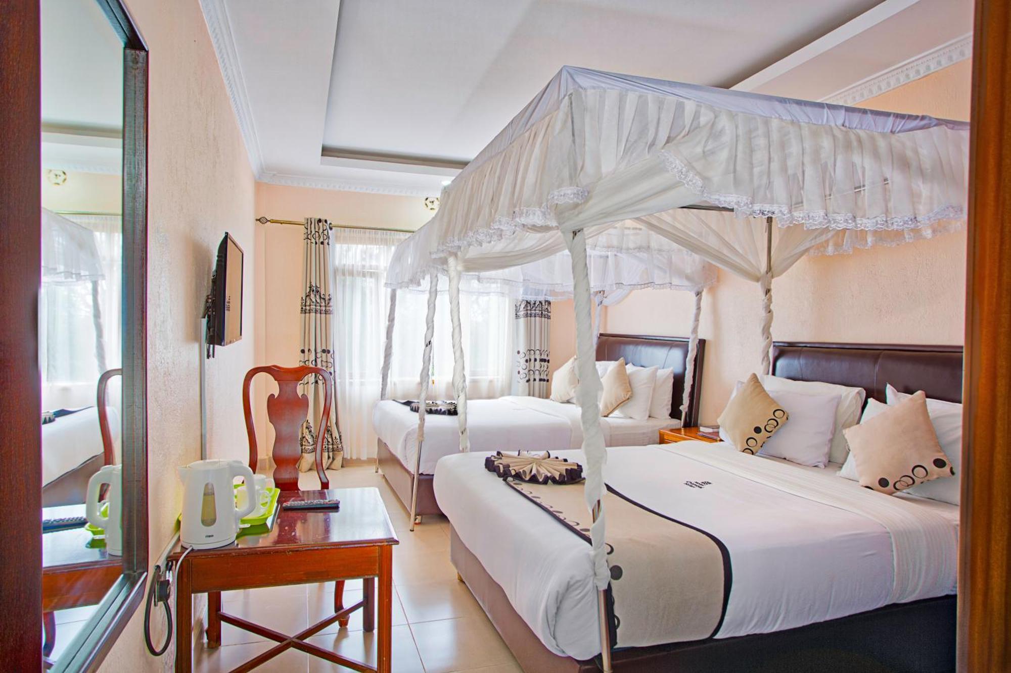 Chambai Hotel Найваша Экстерьер фото